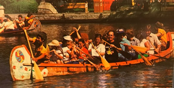 Davy Crockett Canoes circa 1978 Walt Disney World