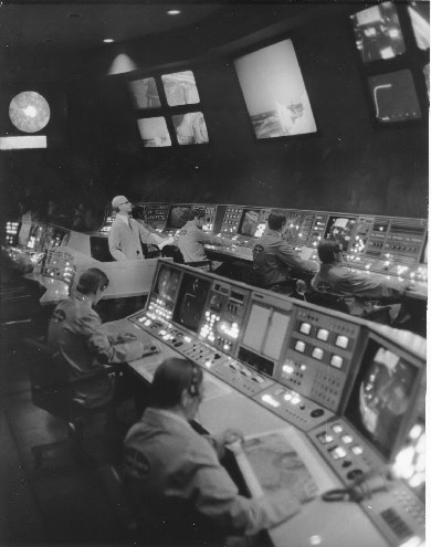 Flight to the Moon Mission Control