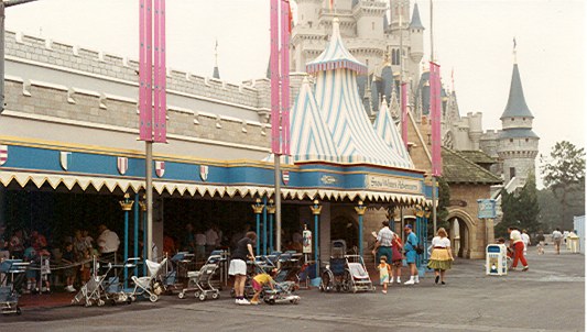 Snow White's Scary Adventures entrance