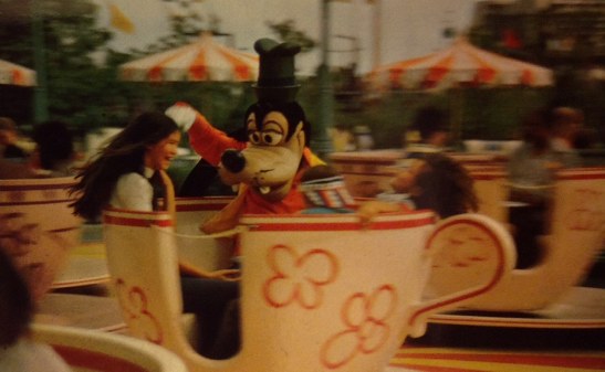 Goofy and kids on Mad Tea Party